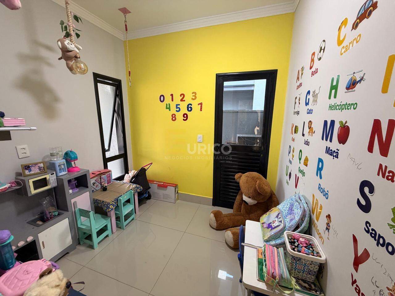 Casa em condomínio à venda no Condomínio Reserva dos Vinhedos em Louveira/SP: