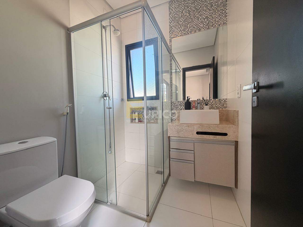 Casa em condomínio à venda no Condomínio Reserva dos Vinhedos em Louveira/SP: