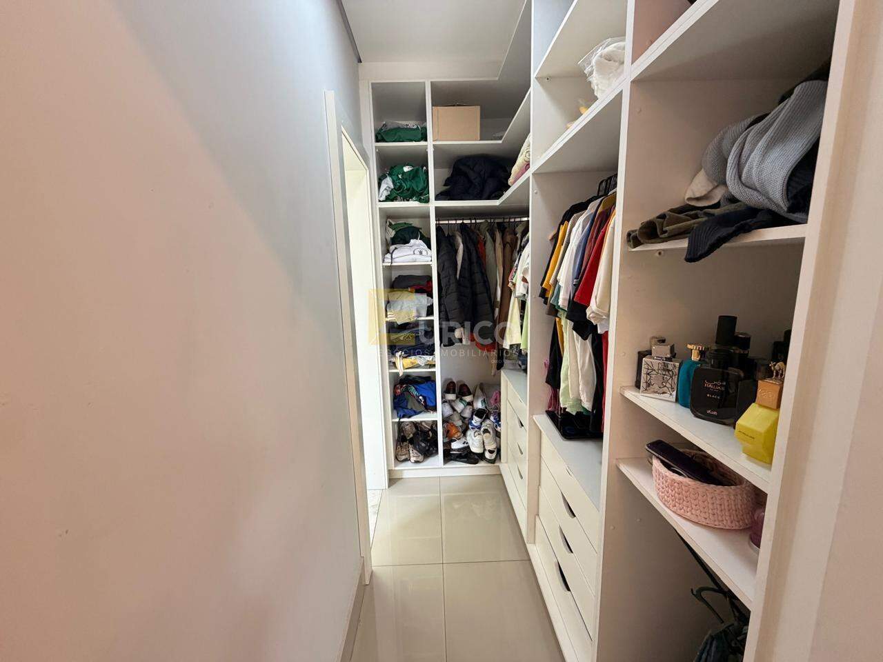 Casa em condomínio à venda no Condomínio Reserva dos Vinhedos em Louveira/SP:
