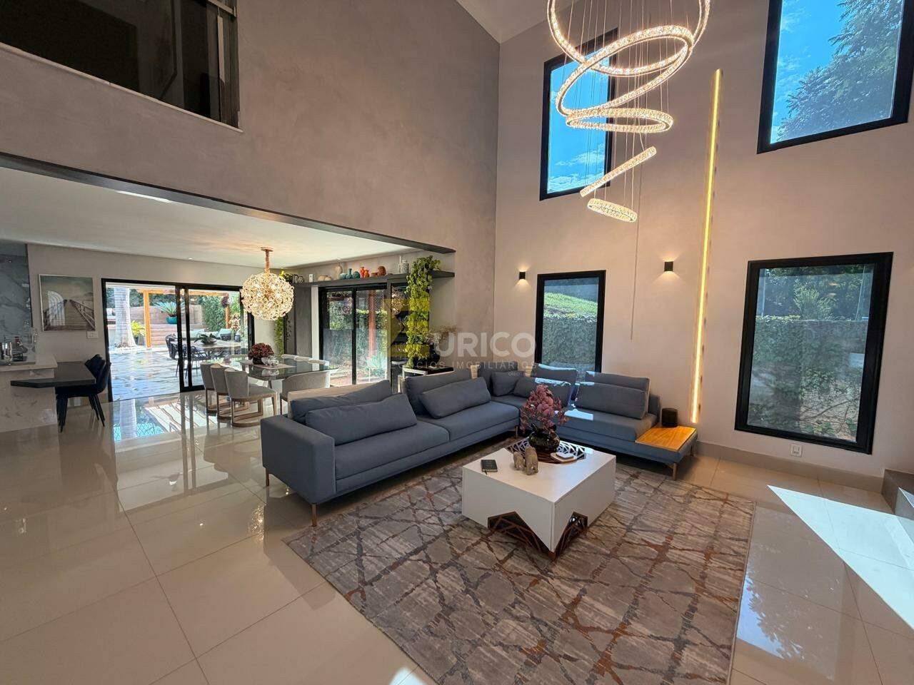Casa em condomínio à venda no Condomínio Reserva dos Vinhedos em Louveira/SP:
