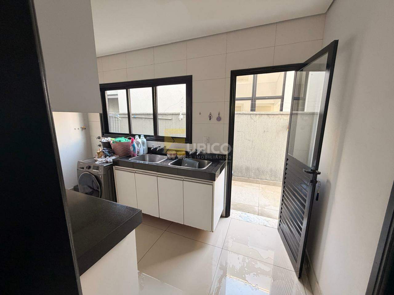 Casa em condomínio à venda no Condomínio Reserva dos Vinhedos em Louveira/SP: