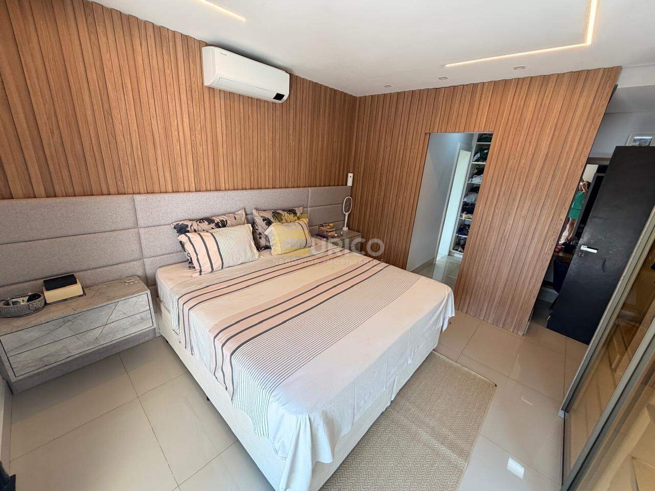 Casa em condomínio à venda no Condomínio Reserva dos Vinhedos em Louveira/SP: