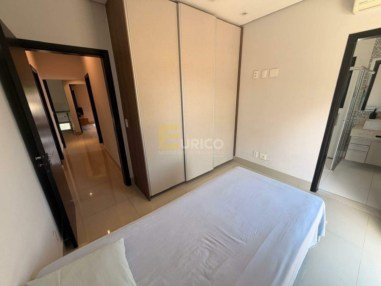 Casa em condomínio à venda no Condomínio Reserva dos Vinhedos em Louveira/SP: