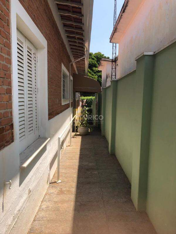 Casa à venda no Centro em Vinhedo/SP: 