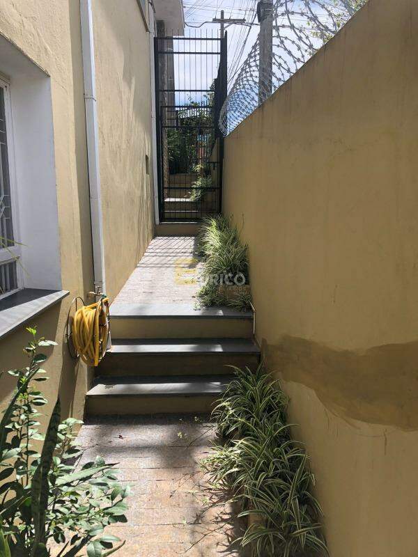 Casa à venda no Centro em Vinhedo/SP: 