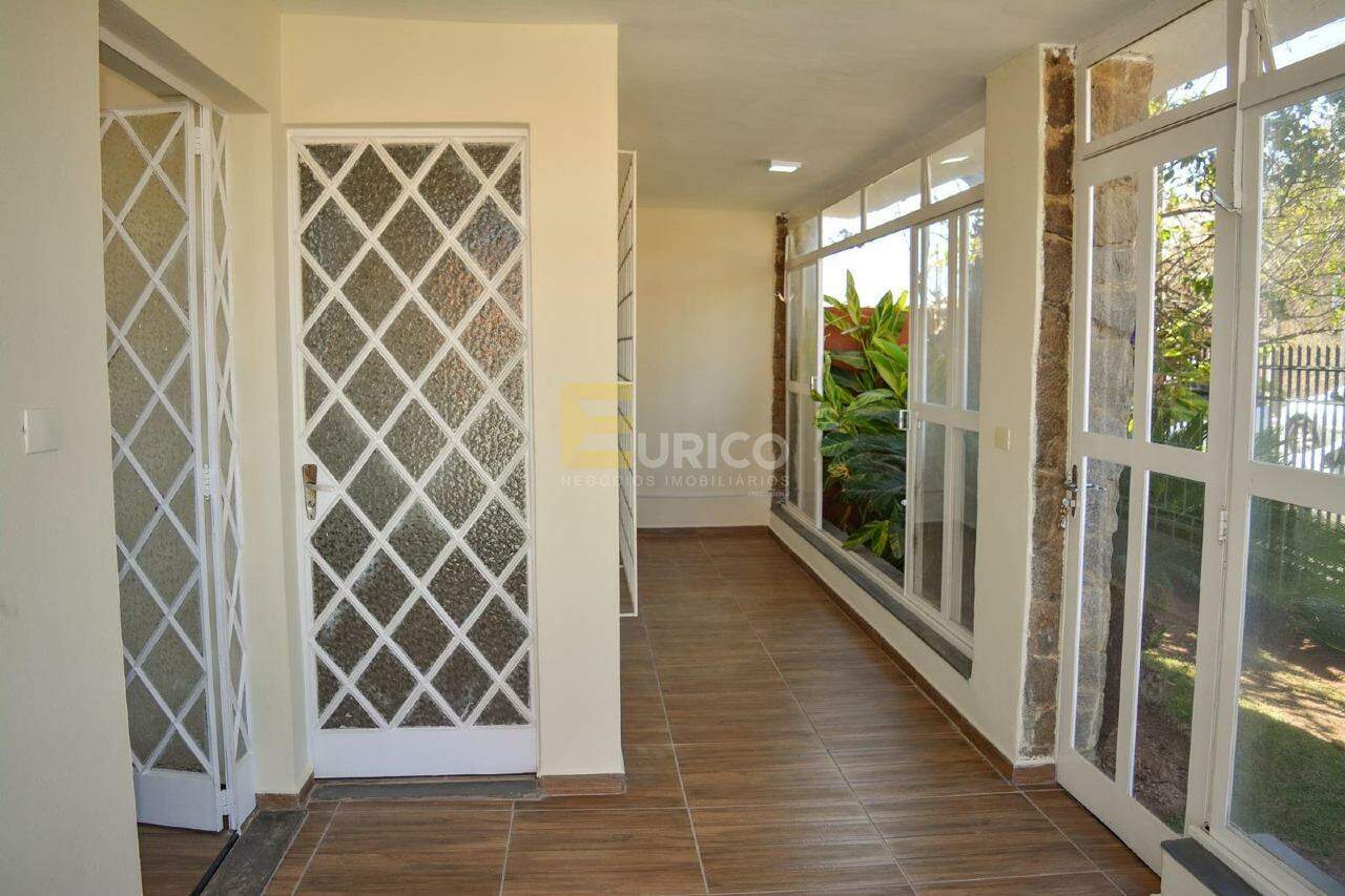 Casa à venda no Centro em Vinhedo/SP: 