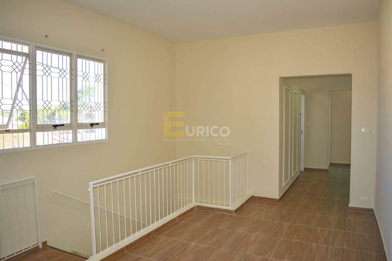 Casa à venda no Centro em Vinhedo/SP: 