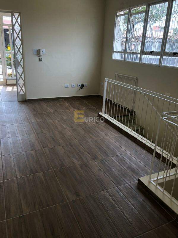 Casa à venda no Centro em Vinhedo/SP: 