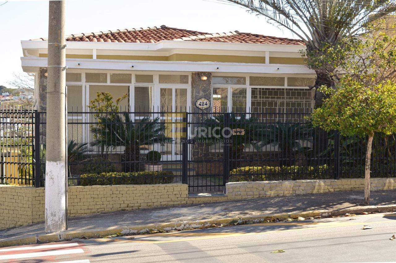 Casa à venda no Centro em Vinhedo/SP: 