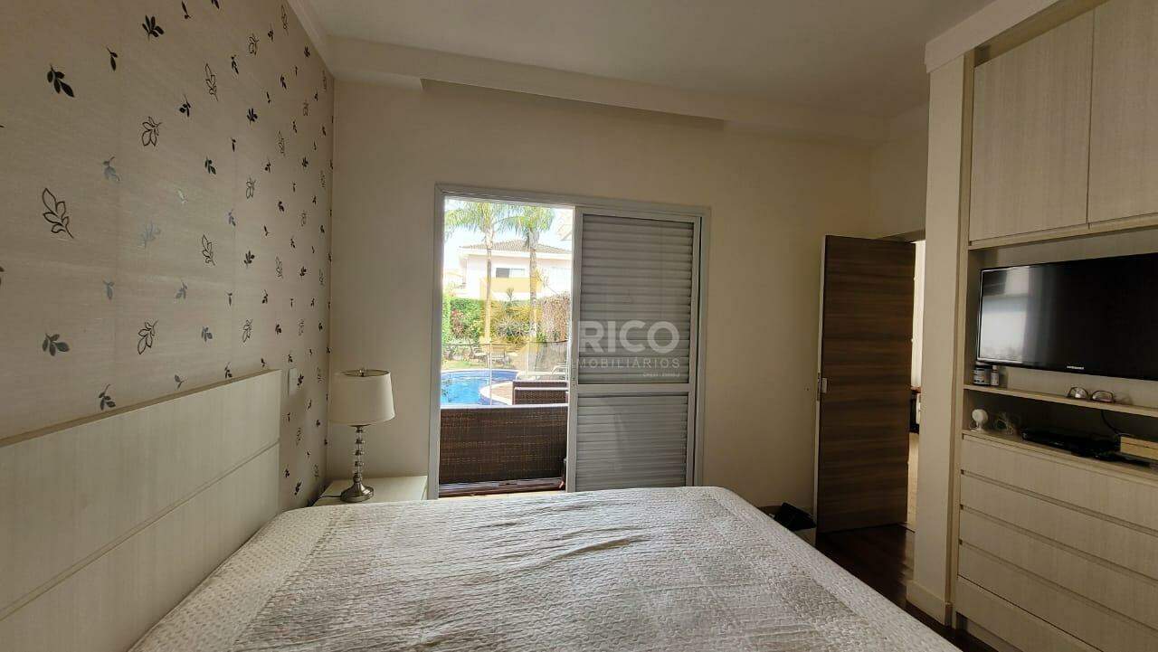 Casa em condomínio para aluguel no Condomínio Zurich Dorf em Valinhos/SP: Suíte adaptada para PcD