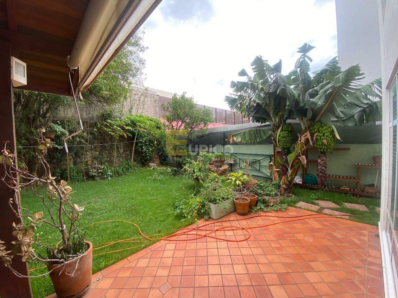 Casa em condomínio à venda no Condomínio Recanto dos Paturis em Vinhedo/SP: 