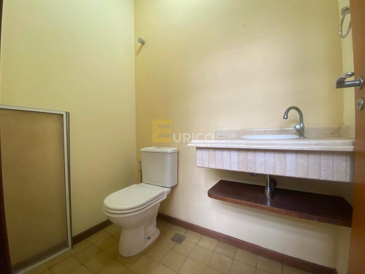 Casa em condomínio à venda no Condomínio Recanto dos Paturis em Vinhedo/SP: 