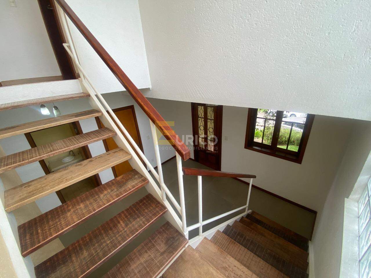 Casa em condomínio à venda no Condomínio Recanto dos Paturis em Vinhedo/SP: 