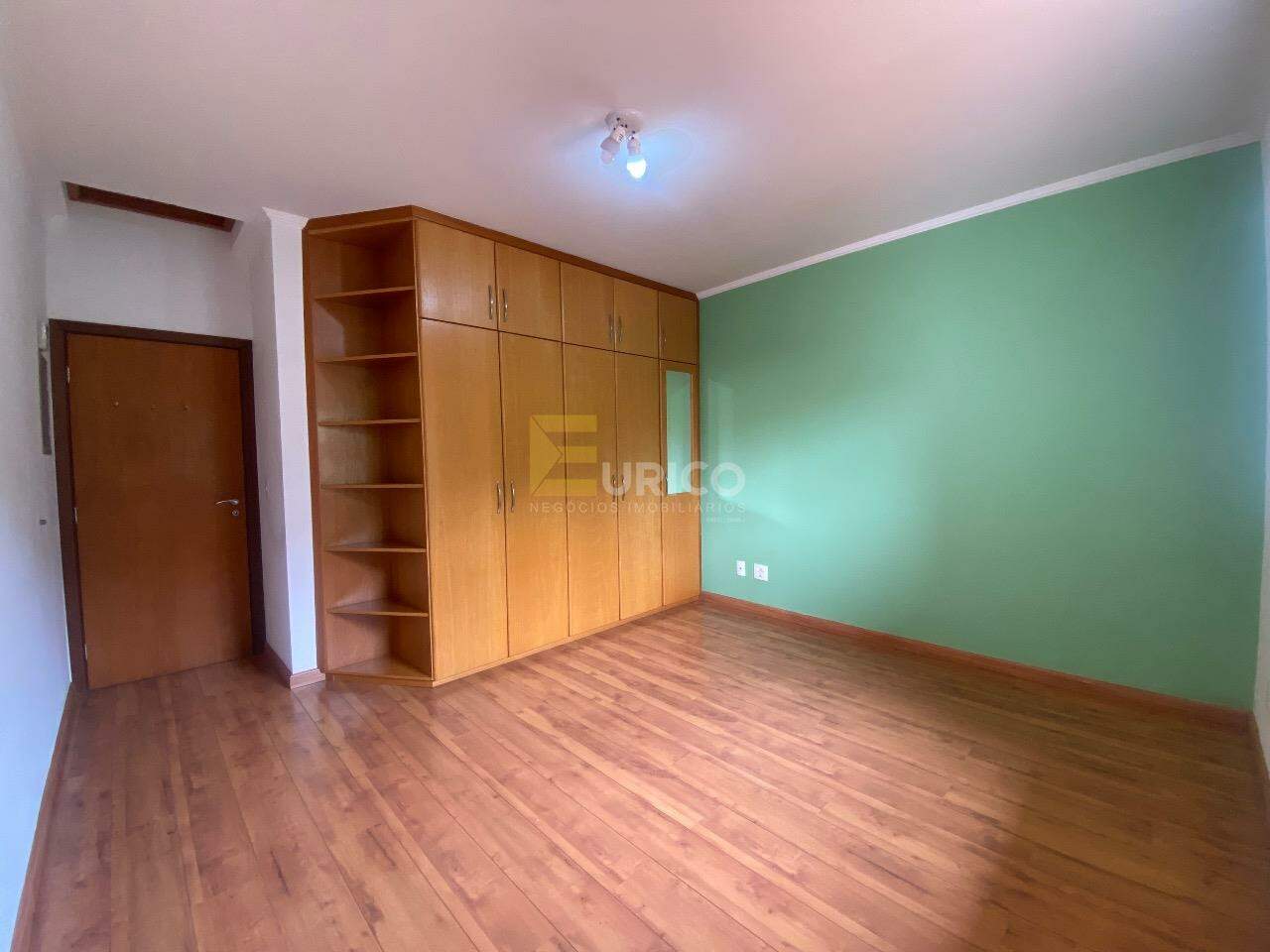 Casa em condomínio à venda no Condomínio Recanto dos Paturis em Vinhedo/SP: 