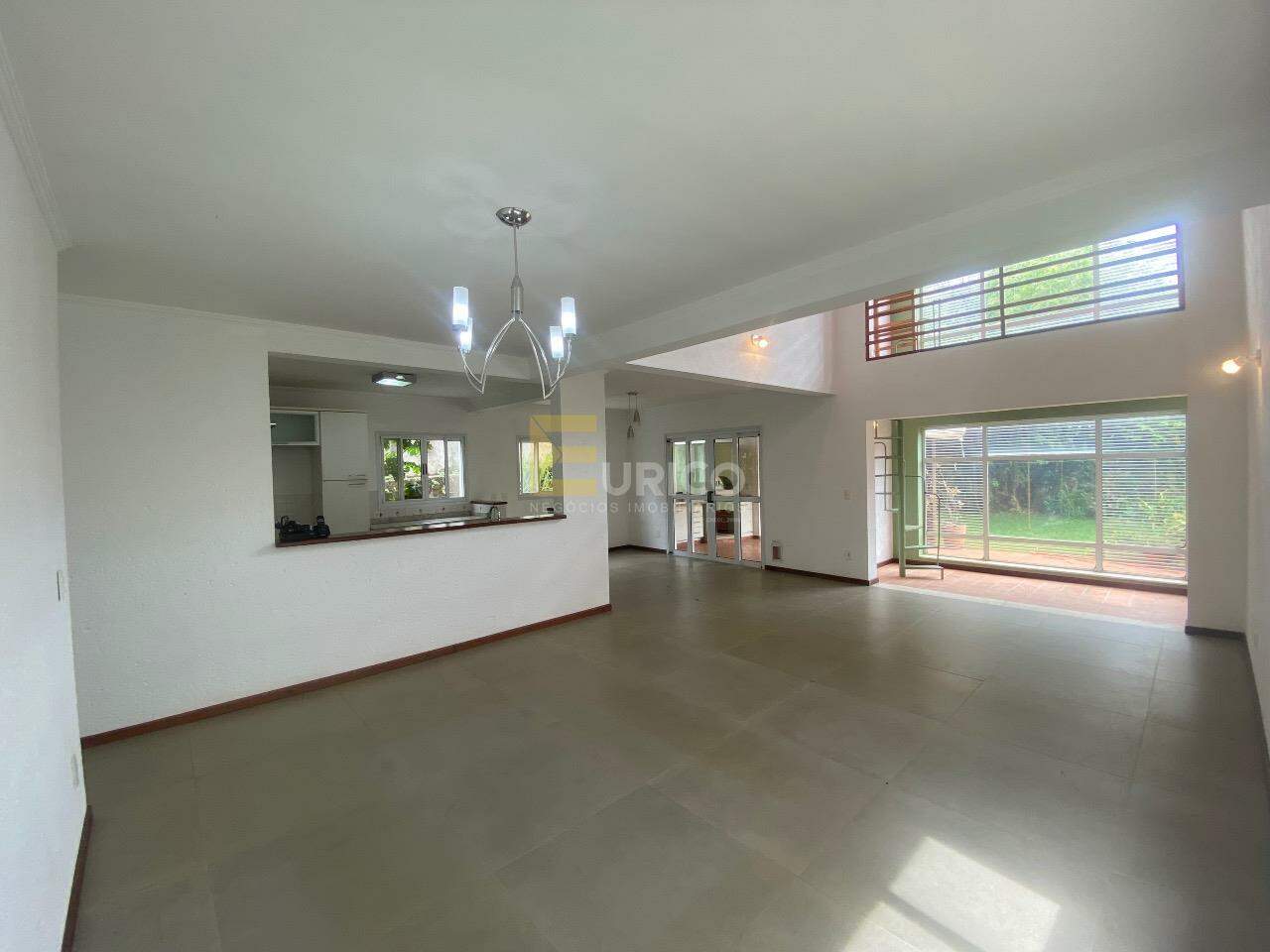 Casa em condomínio à venda no Condomínio Recanto dos Paturis em Vinhedo/SP: 