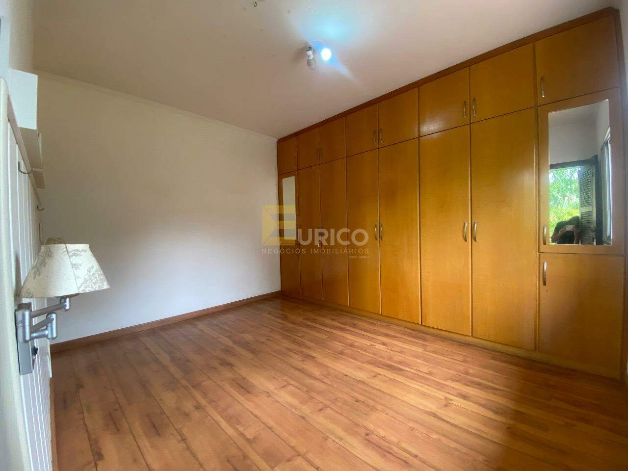 Casa em condomínio à venda no Condomínio Recanto dos Paturis em Vinhedo/SP: 