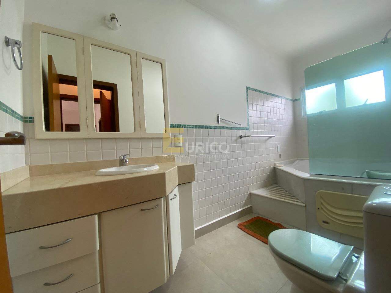 Casa em condomínio à venda no Condomínio Recanto dos Paturis em Vinhedo/SP: 