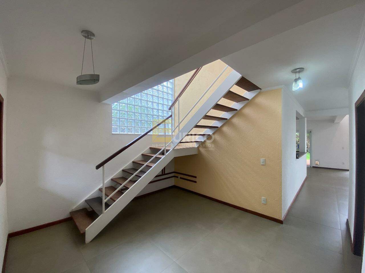 Casa em condomínio à venda no Condomínio Recanto dos Paturis em Vinhedo/SP: 