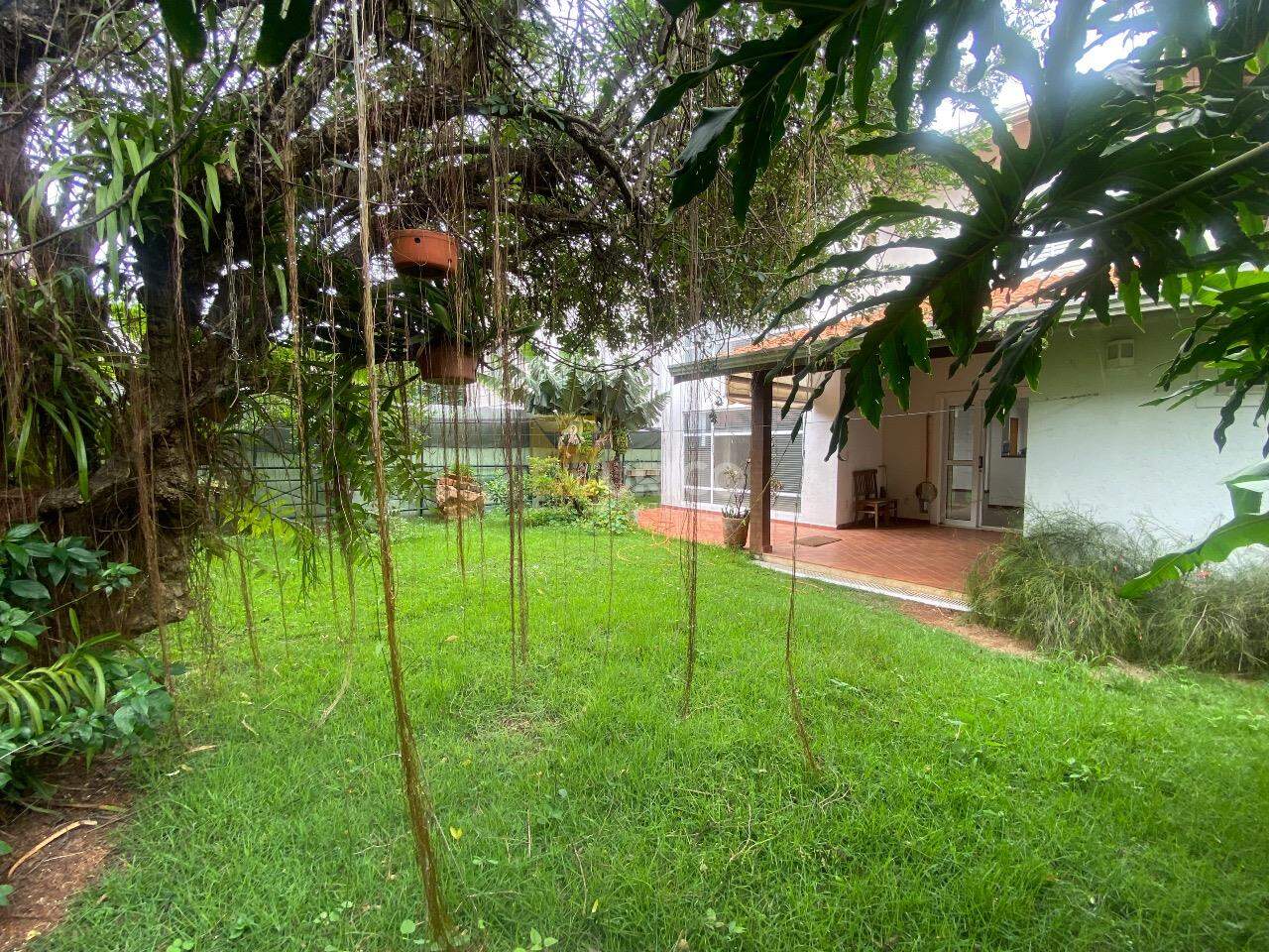 Casa em condomínio à venda no Condomínio Recanto dos Paturis em Vinhedo/SP: 