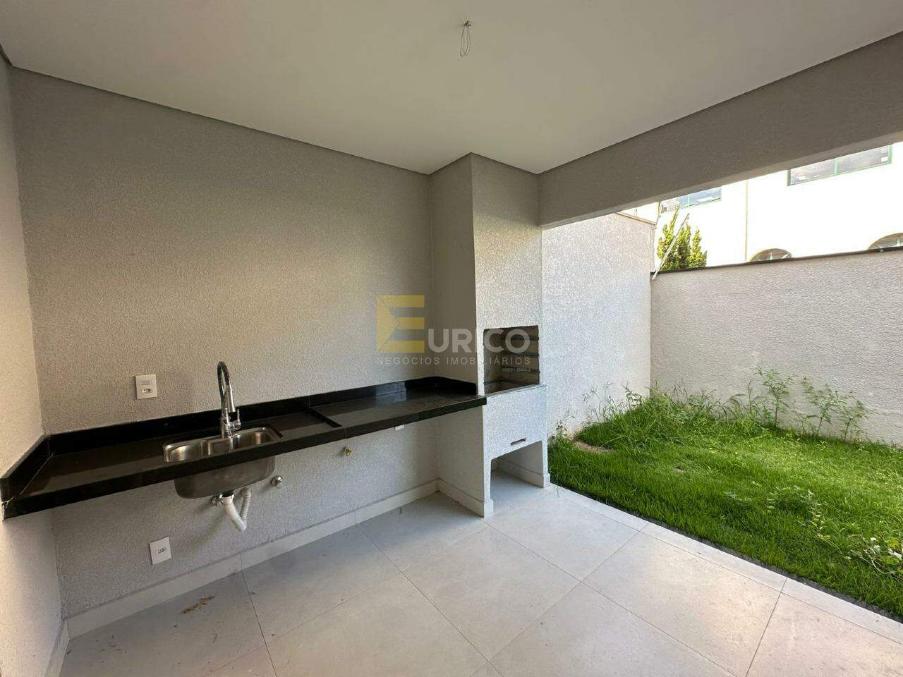 Casa em condomínio à venda no Condomínio Residencial Mont Blanc em Vinhedo/SP: 