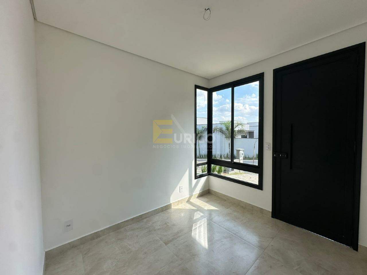 Casa em condomínio à venda no Condomínio Residencial Mont Blanc em Vinhedo/SP: 