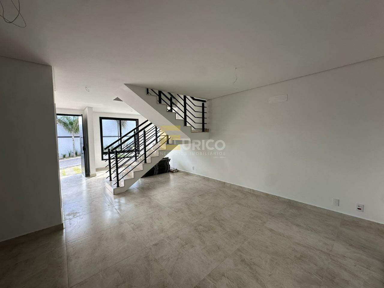 Casa em condomínio à venda no Condomínio Residencial Mont Blanc em Vinhedo/SP: 