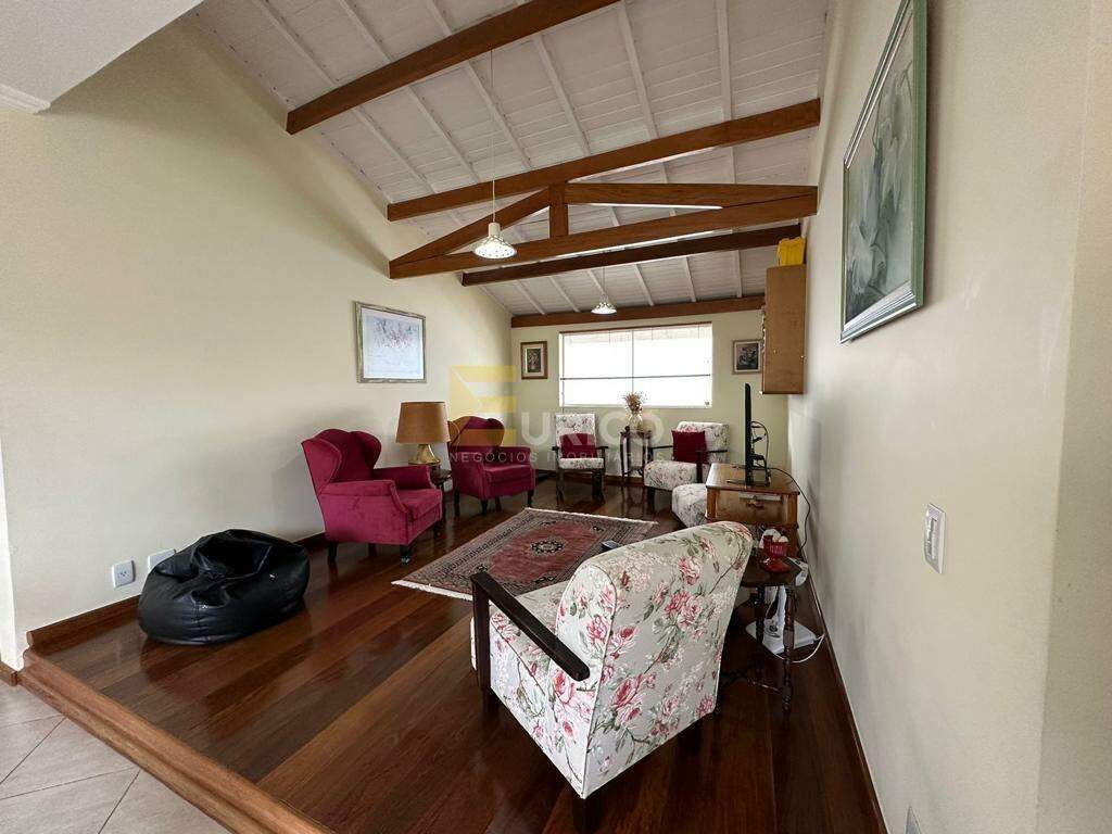 Casa em condomínio à venda no Condomínio Morada das Nascentes em Valinhos/SP: 