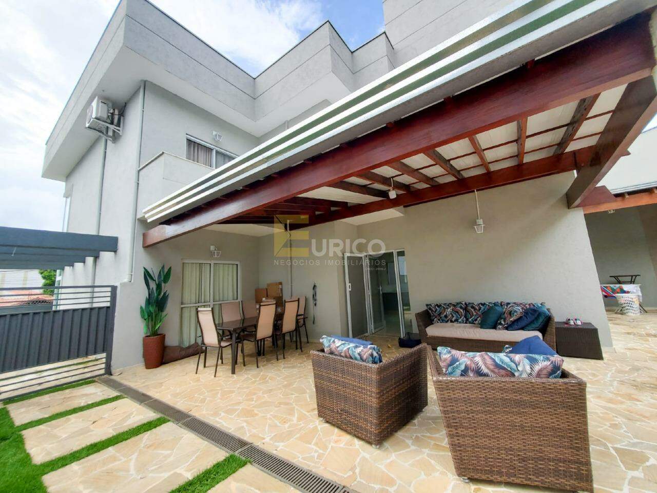 Casa em condomínio à venda no Condomínio Terras de Vinhedo em Vinhedo/SP: