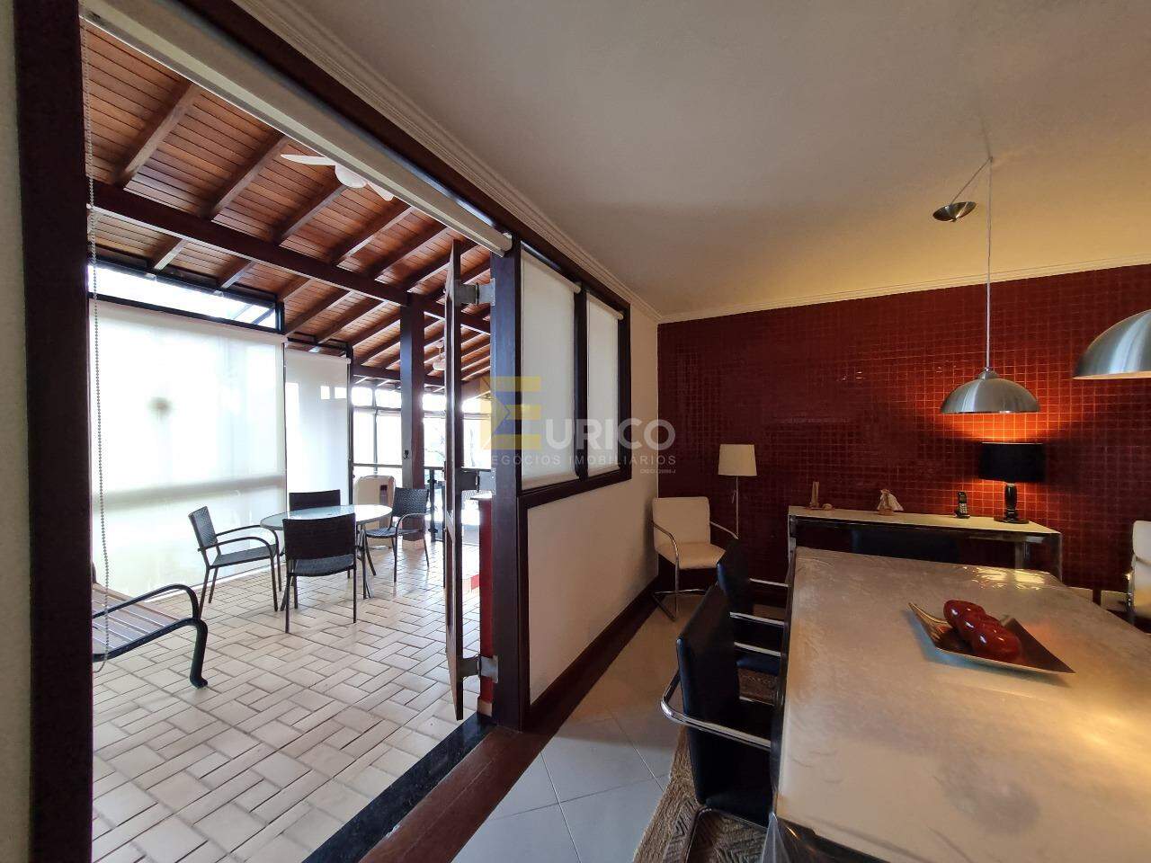 Casa em condomínio à venda no Condomínio Vale da Santa Fé em Vinhedo/SP: Sala de jantar
