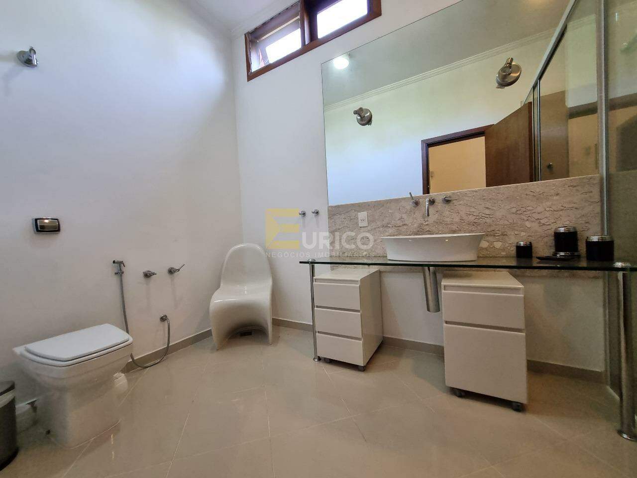 Casa em condomínio à venda no Condomínio Vale da Santa Fé em Vinhedo/SP: Banheiro Quarto 3 - suíte