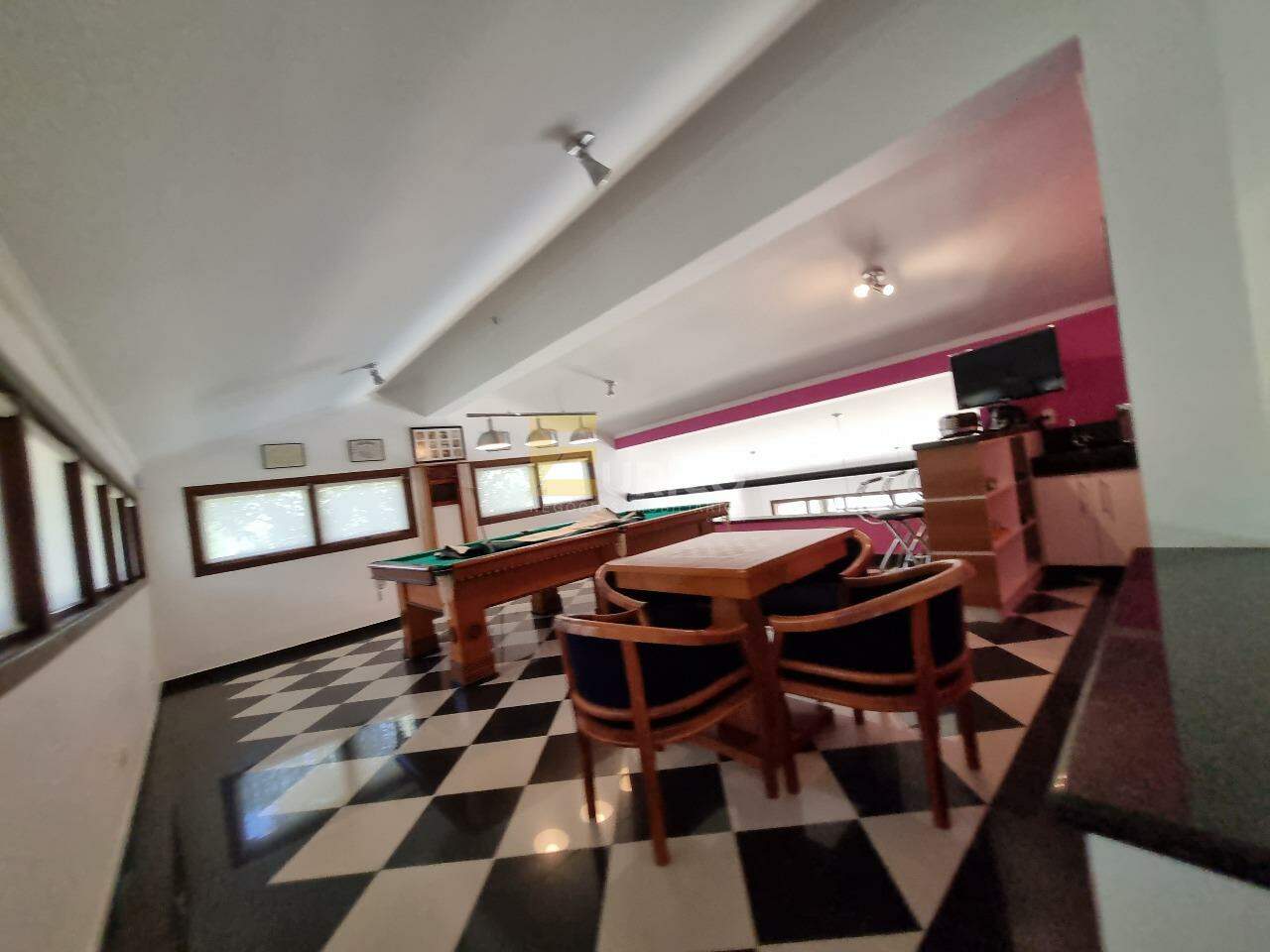 Casa em condomínio à venda no Condomínio Vale da Santa Fé em Vinhedo/SP: Salão de jogos