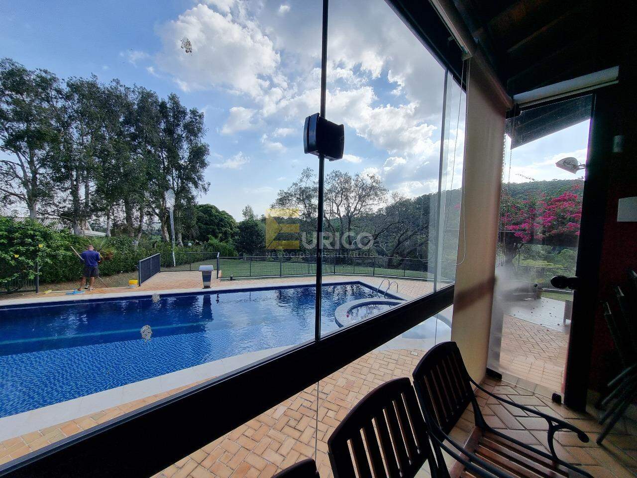 Casa em condomínio à venda no Condomínio Vale da Santa Fé em Vinhedo/SP: Vista da varanda gourmet