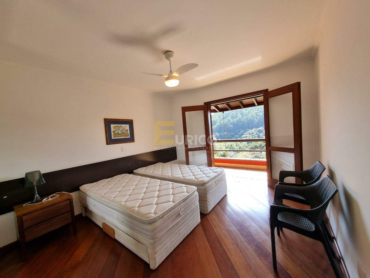 Casa em condomínio à venda no Condomínio Vale da Santa Fé em Vinhedo/SP: Quarto 2