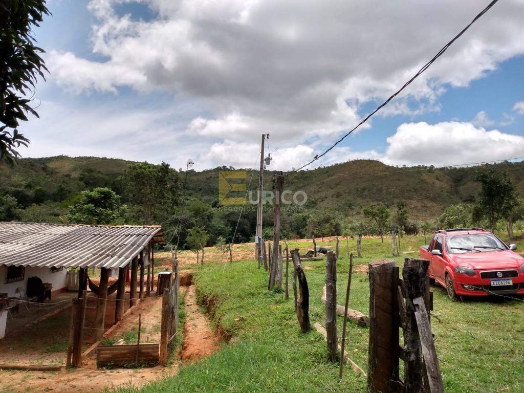 Fazenda à venda no Centro em Olhos D'Água/MG: 