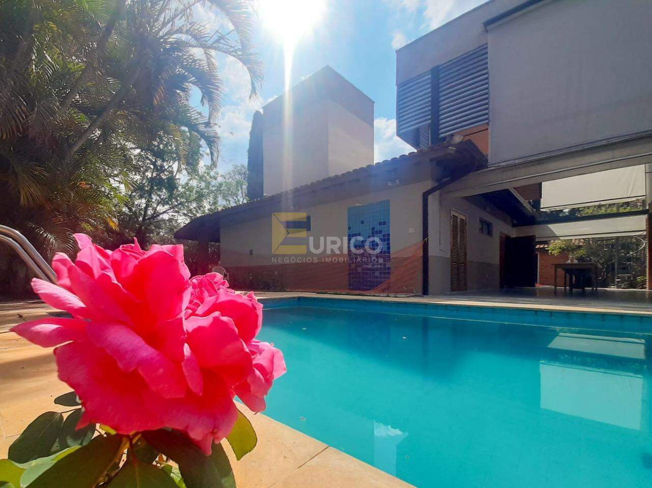 Casa em condomínio à venda no Condomínio Vale da Santa Fé em Vinhedo/SP: 