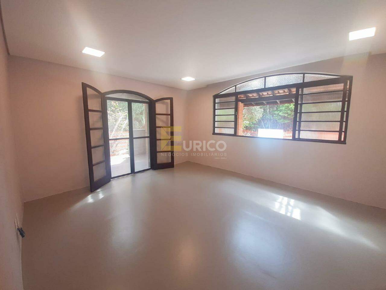 Casa em condomínio à venda no Condomínio Vale da Santa Fé em Vinhedo/SP: 