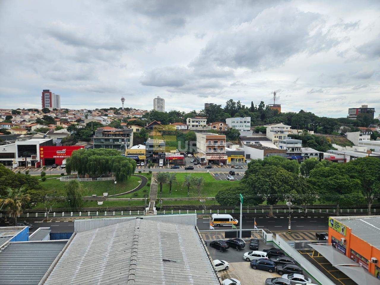 Apartamento para aluguel no Condomínio Edifício Veneza em Valinhos/SP: 