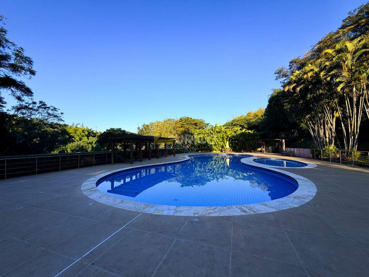 Casa em condomínio à venda no Condomínio Santa Isabel em Louveira/SP: 