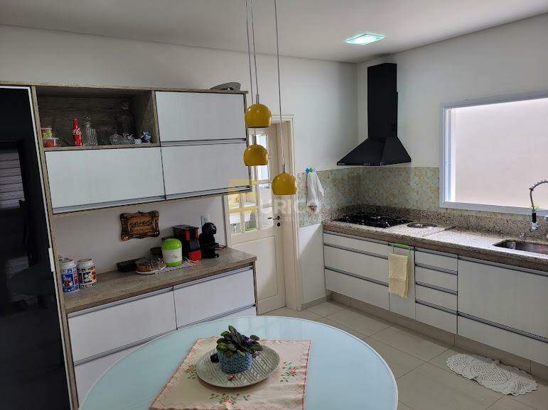 Casa em condomínio à venda no Condomínio Vista Alegre - Sede em Vinhedo/SP: 