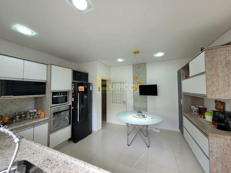 Casa em condomínio à venda no Condomínio Vista Alegre - Sede em Vinhedo/SP: 