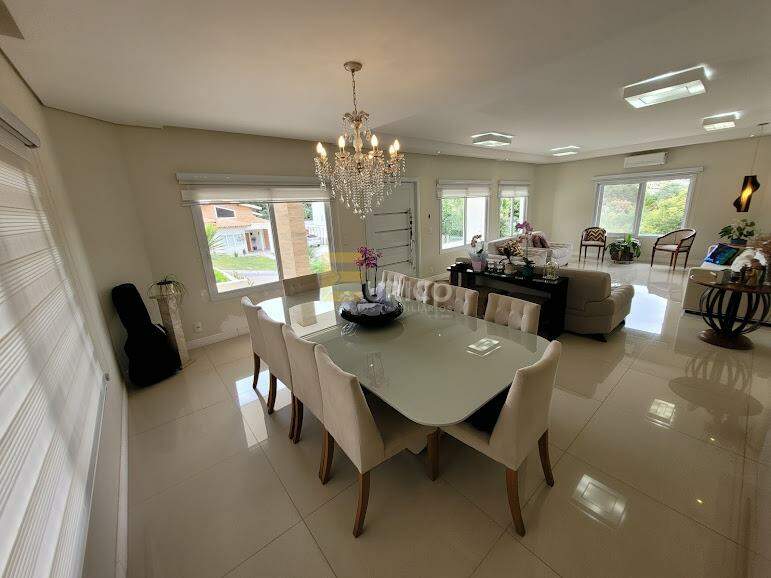 Casa em condomínio à venda no Condomínio Vista Alegre - Sede em Vinhedo/SP: 