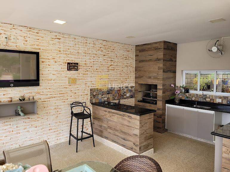 Casa em condomínio à venda no Condomínio Vista Alegre - Sede em Vinhedo/SP: 