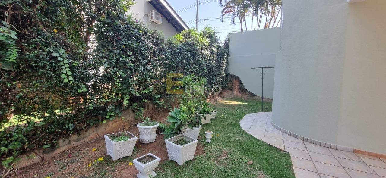 Casa em condomínio à venda no Condomínio Estância Marambaia em Vinhedo/SP: