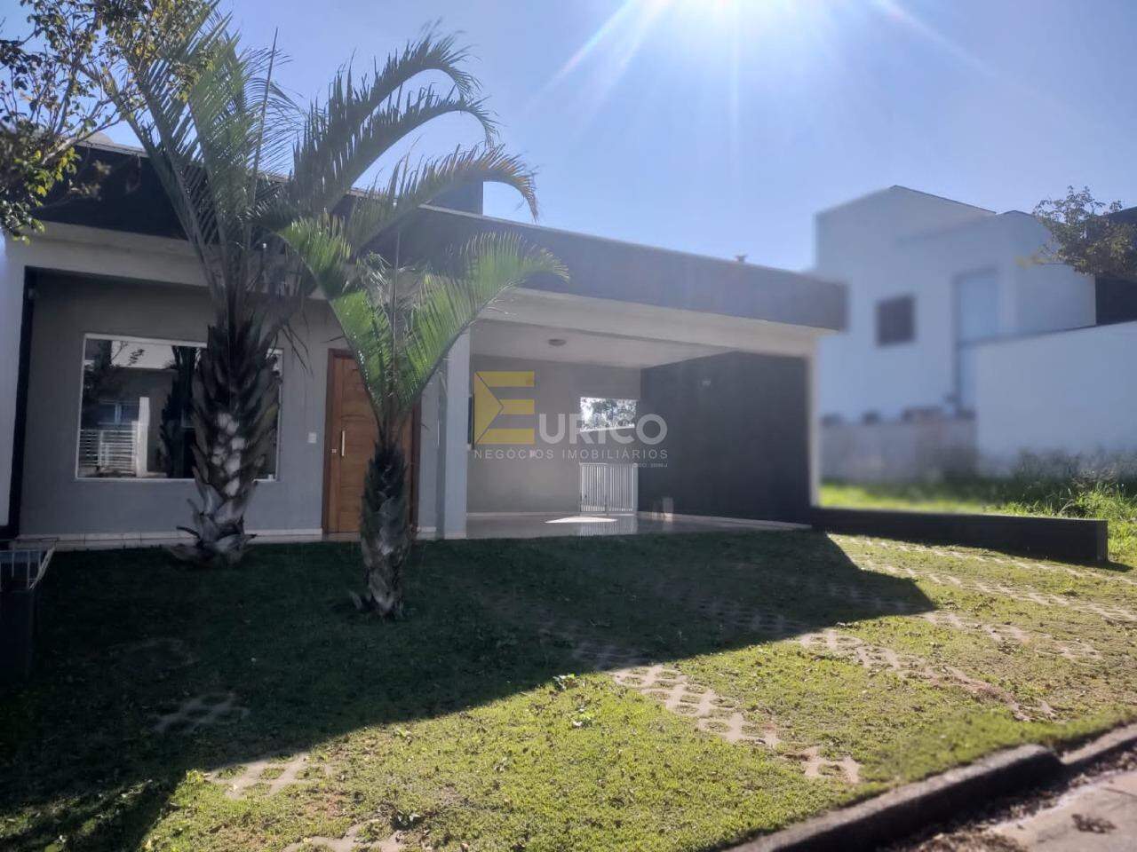 Casa em condomínio à venda no Condomínio Portal do Bosque em Louveira/SP: 