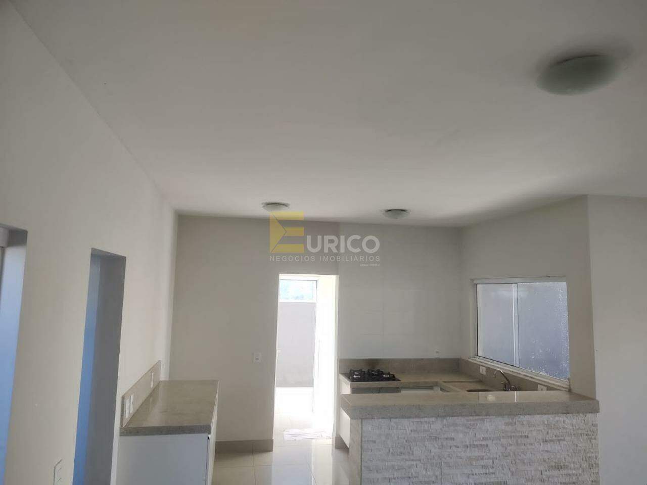 Casa em condomínio à venda no Condomínio Portal do Bosque em Louveira/SP: 