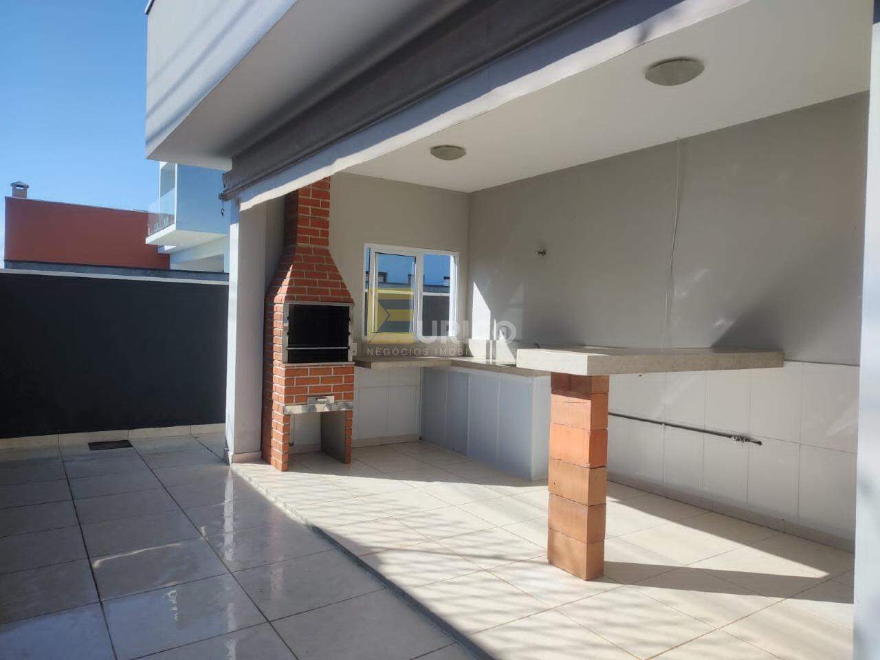 Casa em condomínio à venda no Condomínio Portal do Bosque em Louveira/SP: 