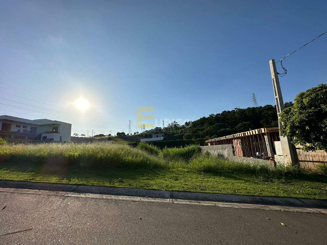 Terreno em Condomínio à venda no Condomínio Campo de Toscana em Vinhedo/SP: 