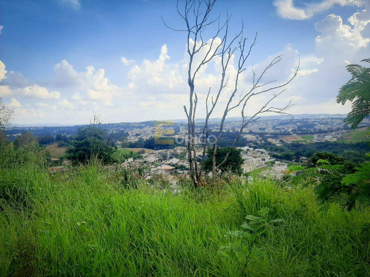 Área à venda no Bosque em Vinhedo/SP: 