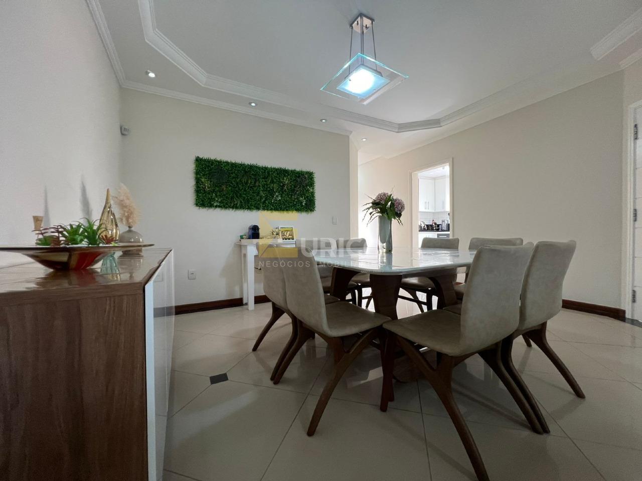 Casa à venda no JARDIM SANTA HELENA em Valinhos/SP: 