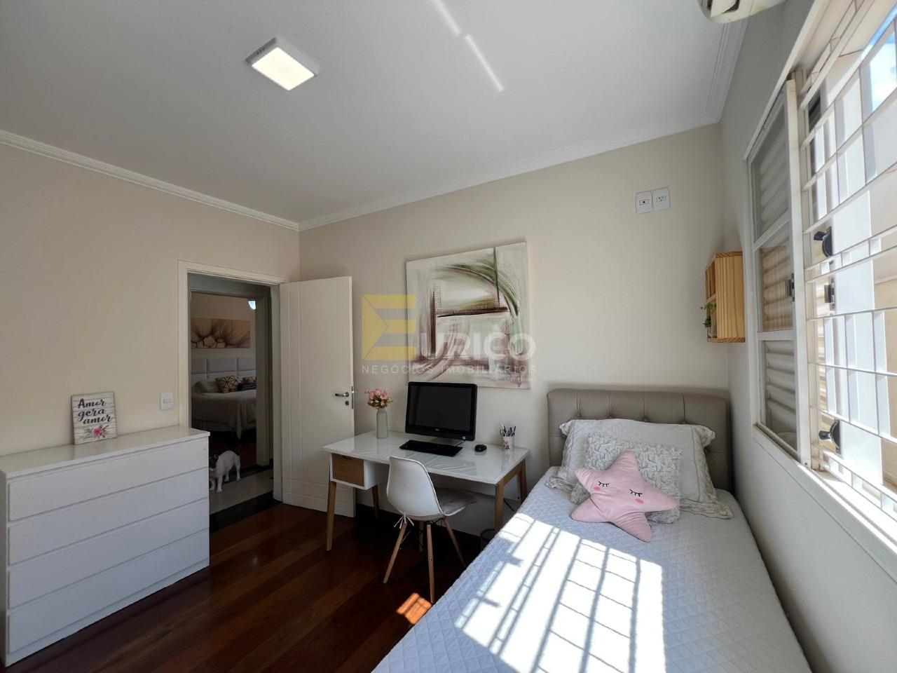 Casa à venda no JARDIM SANTA HELENA em Valinhos/SP: 